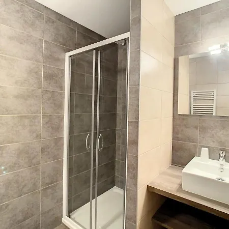 2* 8 Pers, Proche Telesiege, Balcon Sud, Parking, Commerces A Proximite - Fr-1-417-17 Apartman